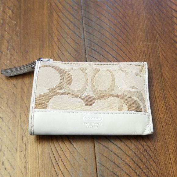 Coach Handbags - Coach change purse